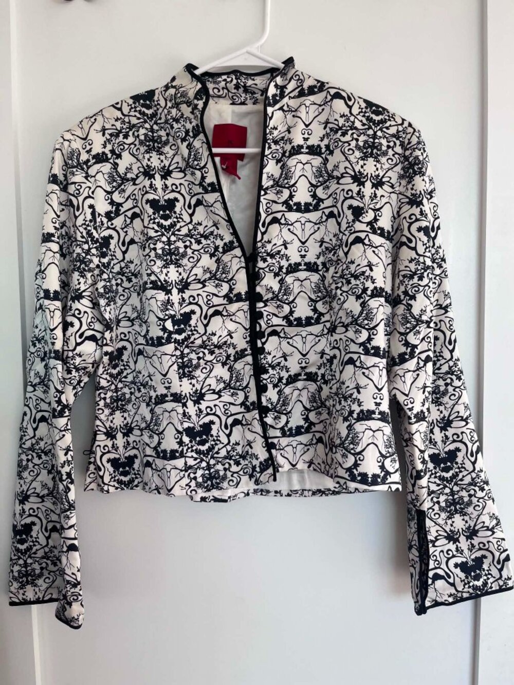 Vintage Damask Print Black White Cropped Blazer